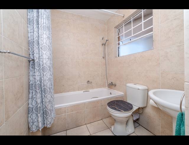 3 BEDROOM APARTMENT FOR SALE IN FONTAINEBLEAU
